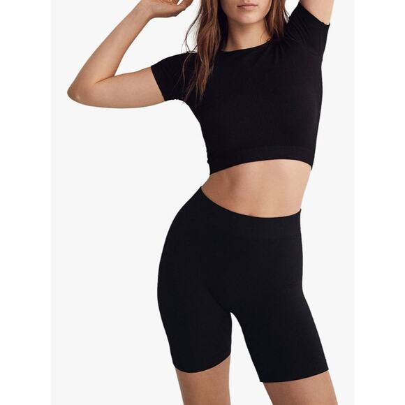 Mango Sporty Ribbed Crop Top Black - Picture 1 of 7